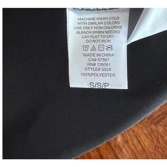 Scarface x Reason Tony Montana Graphic Button-Up Shirt Black Sz Small NWT - Picture 7 of 8